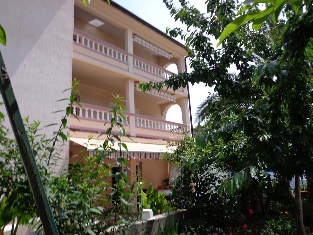 Apartments Nada Mundanije Exterior foto